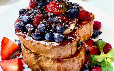 Vanilla Cream & Berries French Toast